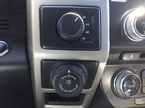 Used 2018 Ford F150 Lariat w/ Equipment Group 502A Luxury AWD/4WD image 36
