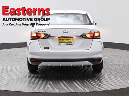 Used 2024 Nissan Versa SV FWD image 6