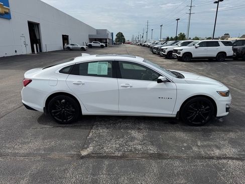 Used 2022 Chevrolet Malibu LT FWD image 8