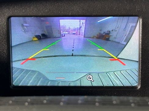 Used 2018 Ford Transit 150 XL image 16