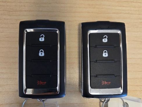 Used 2025 Jeep Grand Cherokee Laredo X image 50