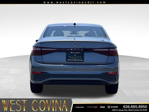 Used 2025 Volkswagen Jetta Sport FWD image 8
