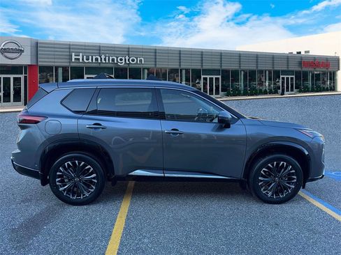 Certified 2026 Nissan Rogue Platinum w/ Platinum Premium Package image 9