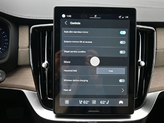 New 2026 Volvo XC90 B6 Plus w/ Protection Package Premier AWD/4WD image 23