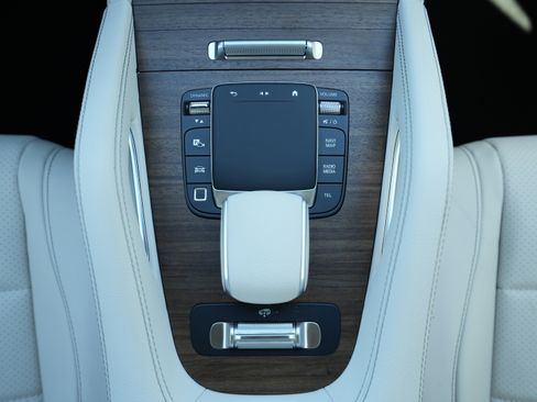 New 2026 Mercedes-Benz GLS 450 4MATIC image 31