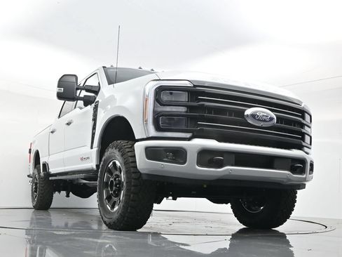New 2026 Ford F350 Platinum w/ Tremor Off-Road Package AWD/4WD image 39