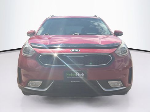 Used 2018 Kia Niro EX FWD image 2
