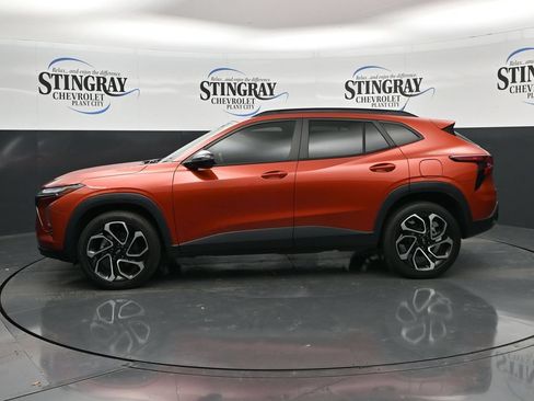 Used 2024 Chevrolet Trax RS w/ Driver Confidence Package FWD image 4