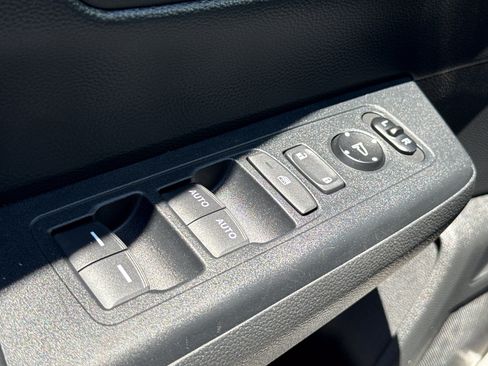 Certified 2024 Honda CR-V EX image 24