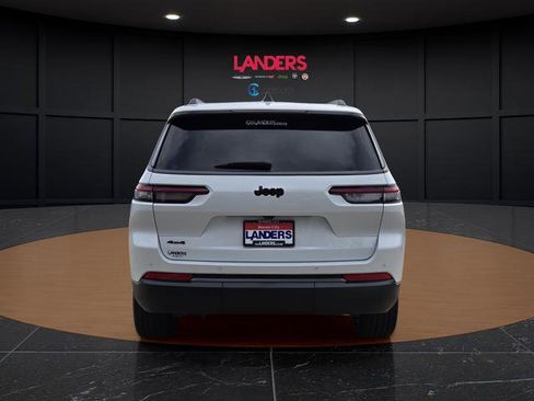 New 2026 Jeep Grand Cherokee L Limited w/ Limited Altitude Package AWD/4WD image 2