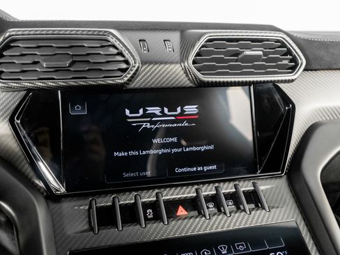 Used 2024 Lamborghini Urus Performante image 46
