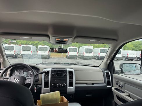 Used 2012 RAM 1500 Classic SLT RWD image 10