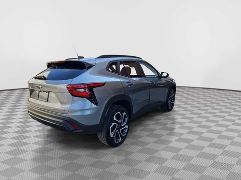 Certified 2024 Chevrolet Trax RS image 8