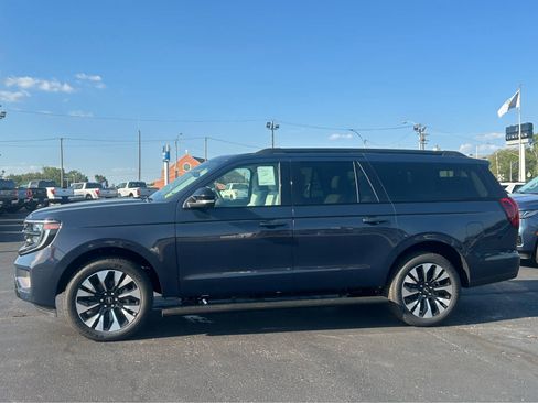 New 2027 Ford Expedition Max Platinum AWD/4WD image 1