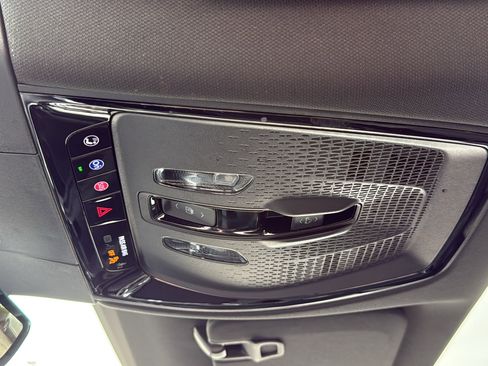 Certified 2025 Cadillac Lyriq Luxury w/ LPO, Floor Liner Package AWD/4WD image 24