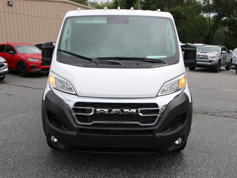 Used 2025 RAM ProMaster 2500 w/ U-Haul Equipment Group FWD image 11