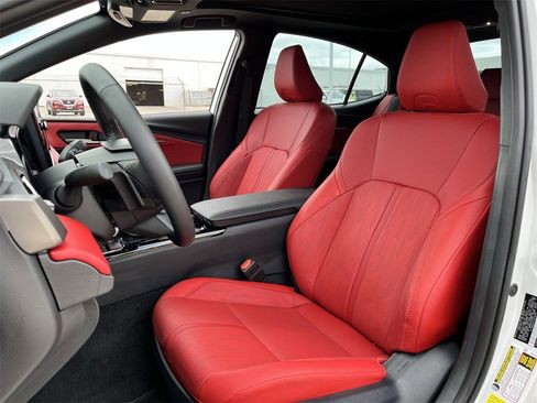 Used 2026 Toyota Camry XSE image 23