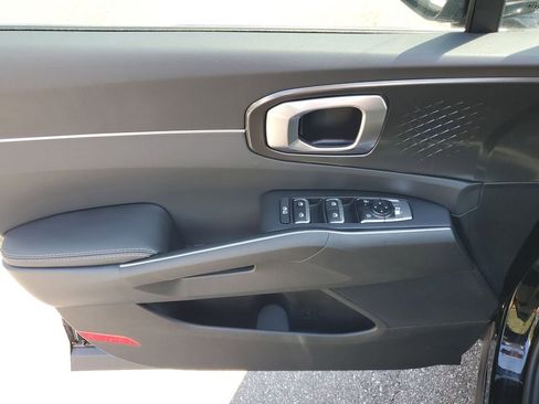 New 2026 Kia Sorento LX FWD image 19