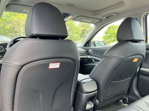 New 2026 Hyundai Elantra Limited FWD image 30