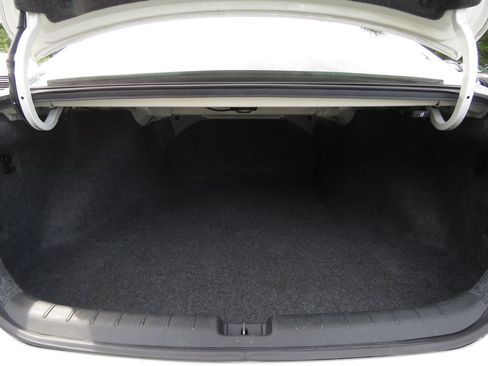 Used 2015 Honda Accord EX-L image 18