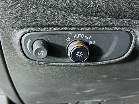 Used 2024 Chevrolet Equinox LT w/ LPO, Floor Liner Package image 17