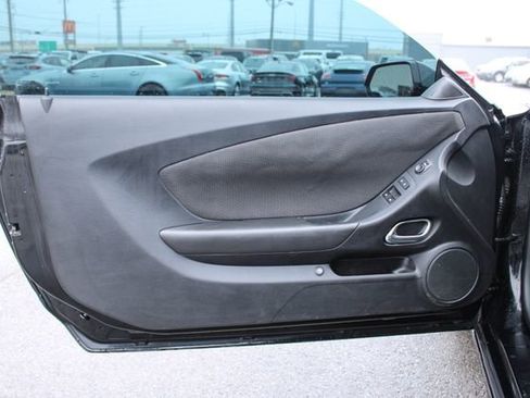 Used 2015 Chevrolet Camaro LT RWD image 10