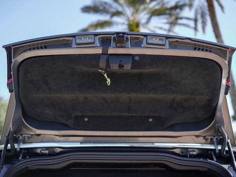 Used 2020 Aston Martin DB11 Volante image 72