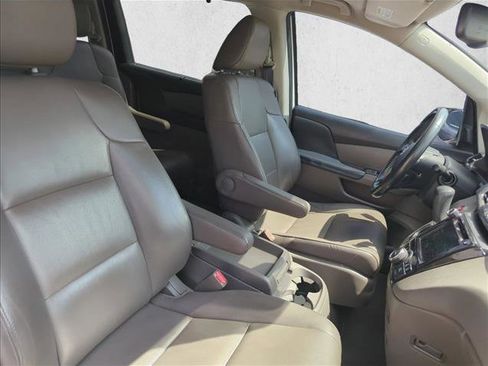 Used 2016 Honda Odyssey Touring Elite image 23