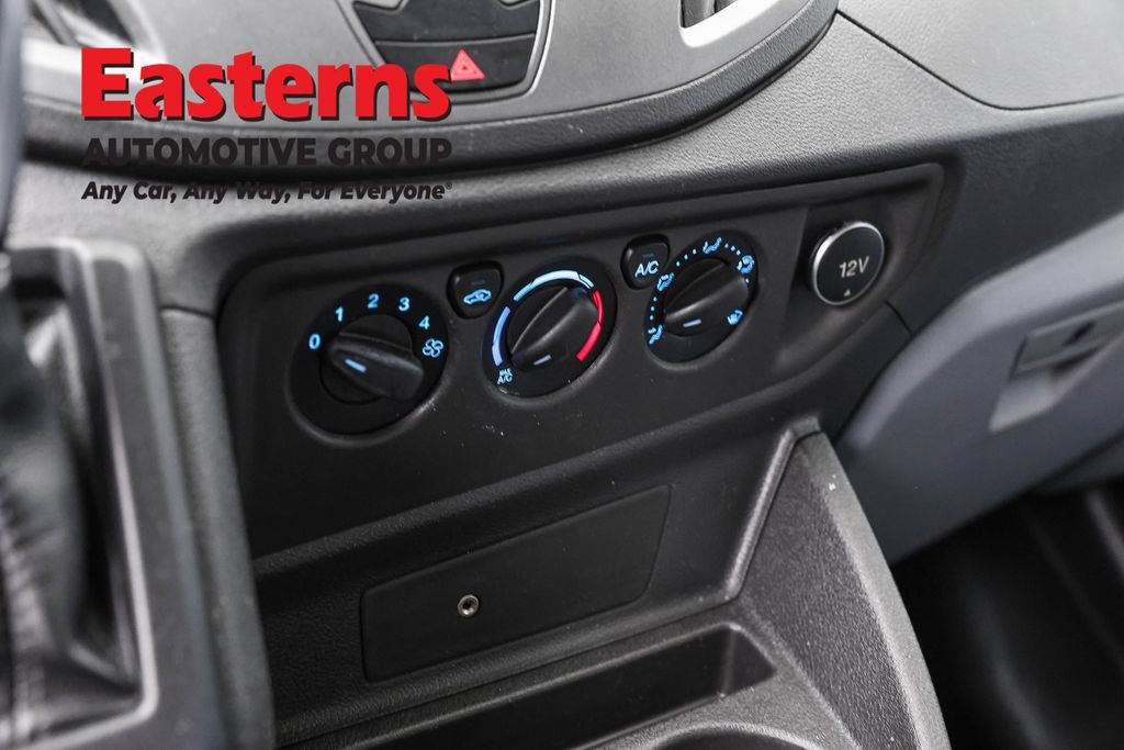 Used 2019 Ford Transit 250 130 Low Roof RWD image 19