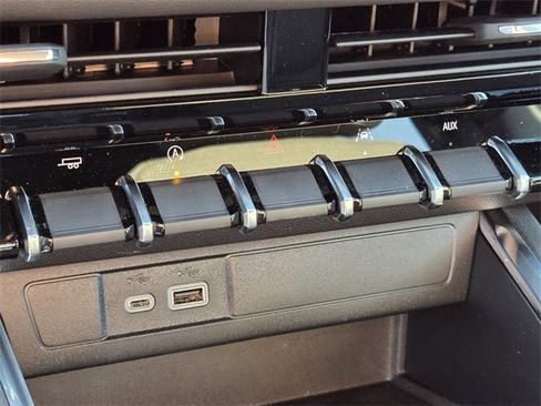 New 2026 GMC Canyon Elevation w/ Convenience Package image 18