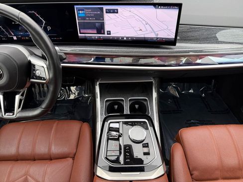 Certified 2023 BMW 760i xDrive w/ Executive Package AWD/4WD image 11