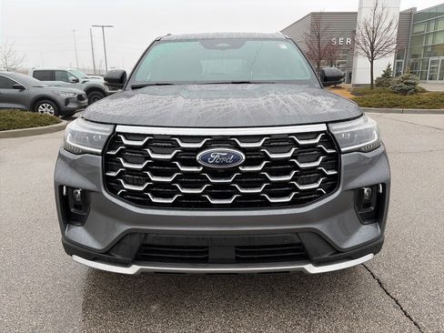 Used 2025 Ford Explorer Platinum w/ LUX Leather Package AWD/4WD image 2