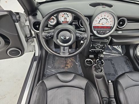 Used 2014 MINI Cooper Roadster FWD image 18