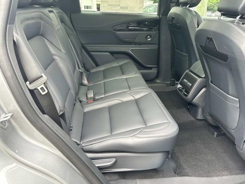 New 2025 Lincoln Nautilus Premier w/ Equipment Group 102A image 15