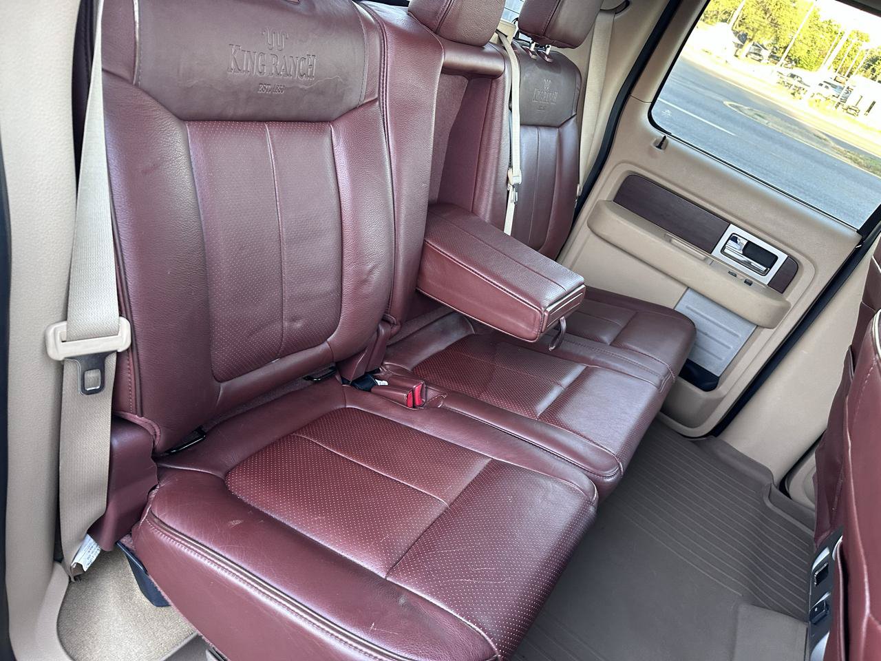Used 2014 Ford F150 King Ranch w/ King Ranch Luxury Package AWD/4WD image 35