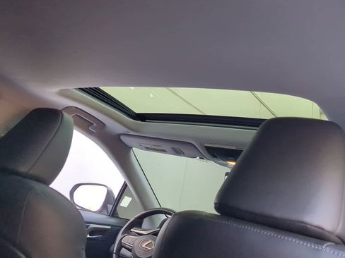 Used 2022 Lexus RX 350L Premium image 21