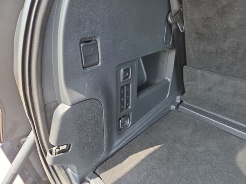 Certified 2025 Ford Expedition Active AWD/4WD image 9