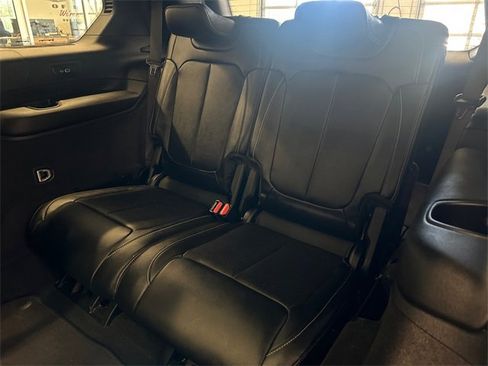 Used 2023 Jeep Grand Cherokee L Overland image 20