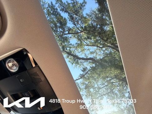 Used 2024 Kia Sorento S w/ Panoramic Sunroof Package FWD image 23