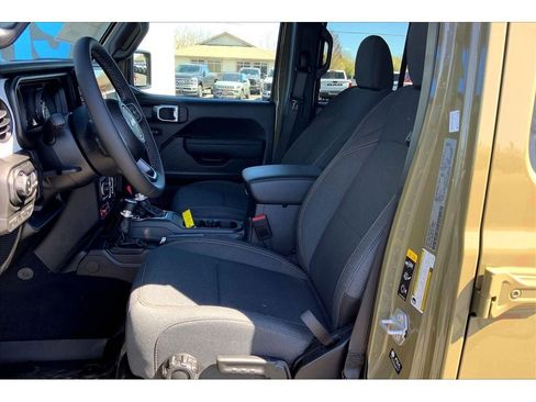 New 2026 Jeep Gladiator Sport AWD/4WD image 10