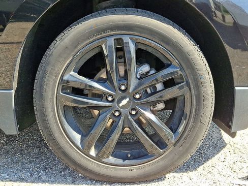 Used 2021 Chevrolet Equinox LT FWD image 8