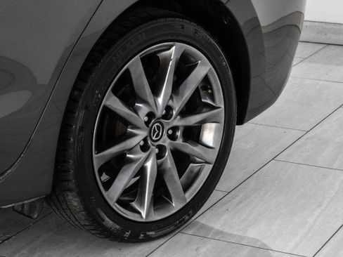 Used 2018 MAZDA MAZDA3 Touring FWD image 56