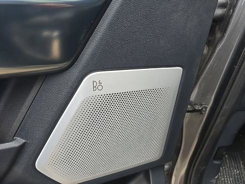 Used 2025 Ford F250 Platinum image 8