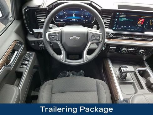 Used 2025 Chevrolet Silverado 1500 RST AWD/4WD image 3