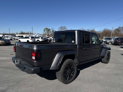 Certified 2024 Jeep Gladiator Sport image 5