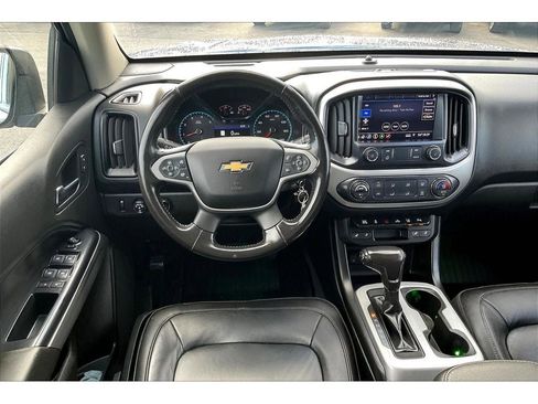 Used 2019 Chevrolet Colorado LT w/ Colorado RST Special Edition image 5
