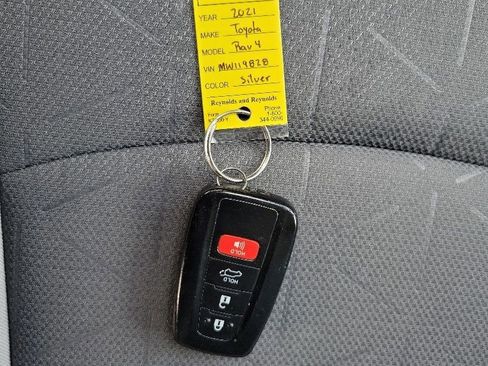 Used 2021 Toyota RAV4 XLE image 36
