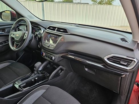 Used 2023 Chevrolet TrailBlazer LT image 19