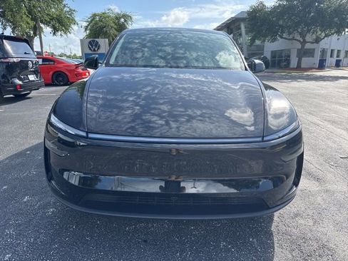 Used 2026 Tesla Model Y Long Range AWD/4WD image 9