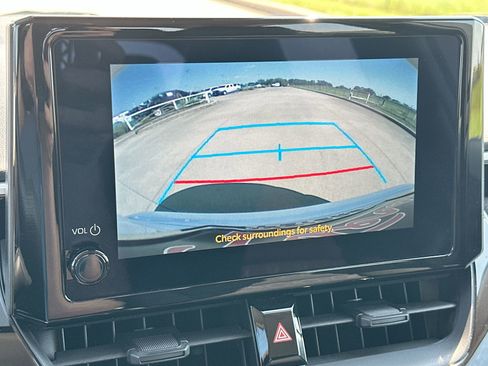 Used 2024 Toyota Corolla LE image 17